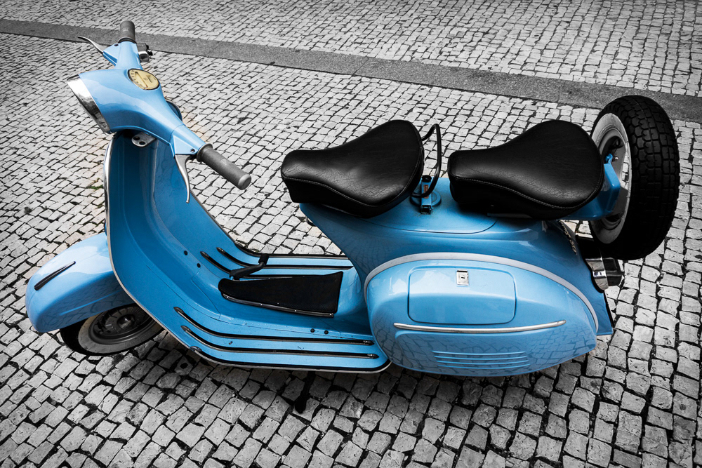 Picture of a motorcycle in Espinho, portugal. 2015 © Pedro Rodrigues