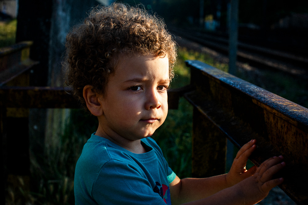 Picture of my nephew nuno eagerly awaited the next train to roar past. ermesinde, portugal. 2019 © Pedro Rodrigues