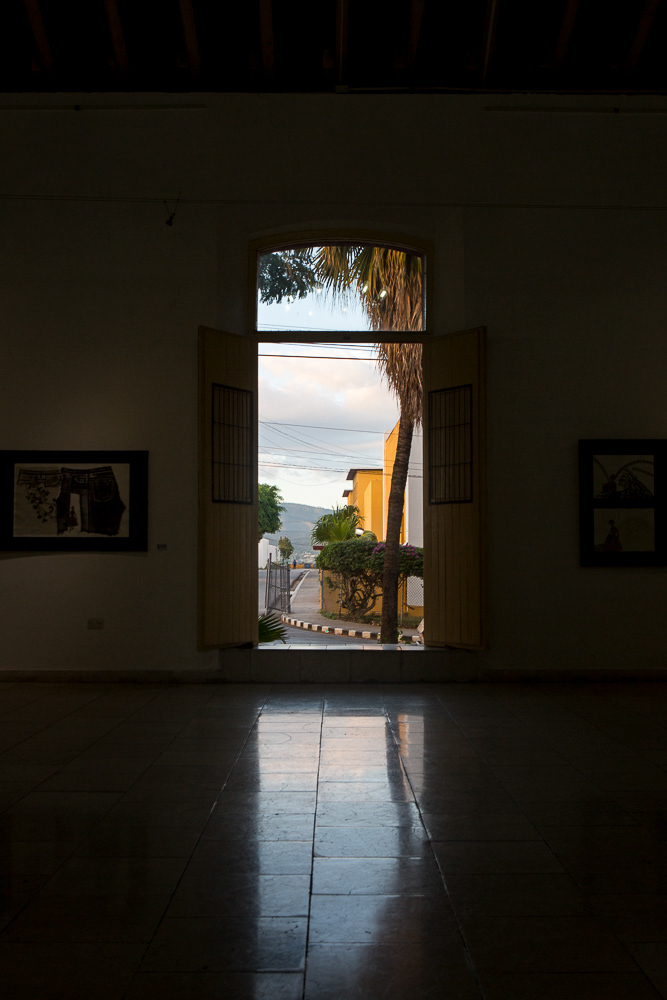 Picture of Inside the gallery's Arte Soy. Gallery arte soy in santiago de cuba, cuba. 2015  © Pedro Rodrigues