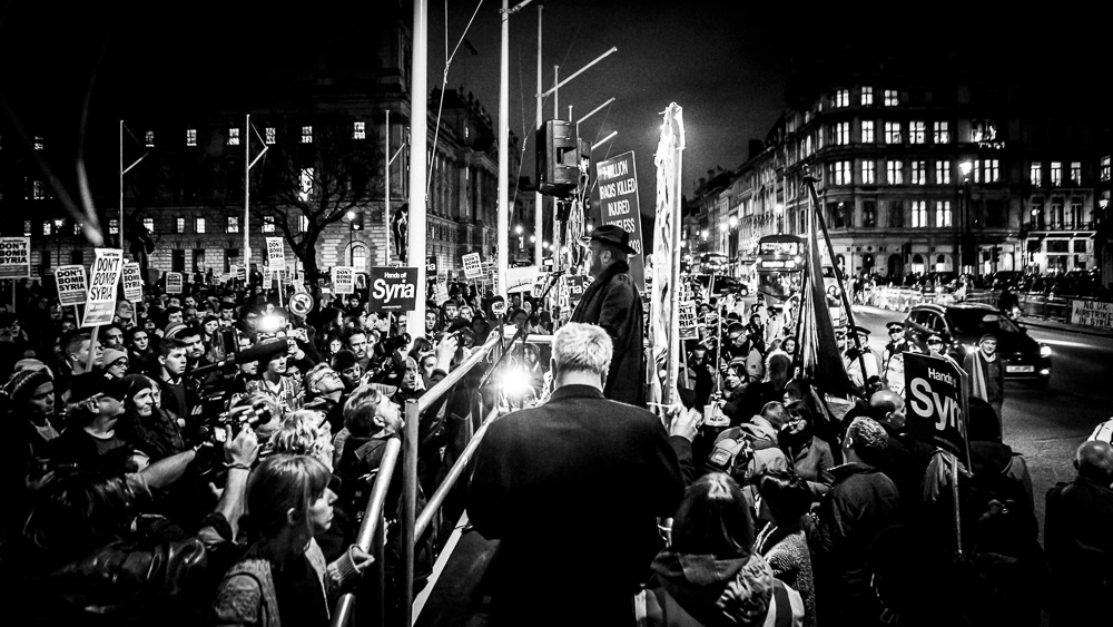 Picture of George Galloway Speaking at the protest in front of the british parlament against A "boots-on-the-ground" intervention in Syria. London,  united kingdom. 2015 © Pedro Rodrigues